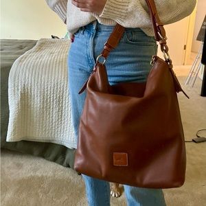 LIKE NEW Dooney & Bourke Pebble Grain Strap Hobo Handbag in Caramel